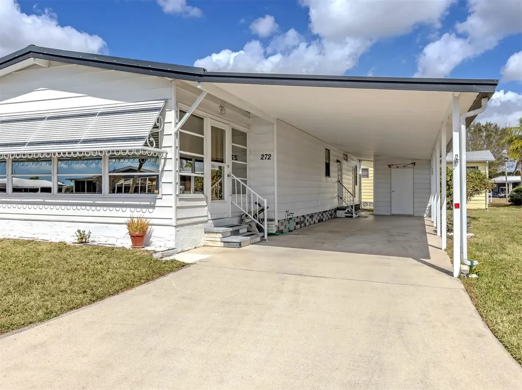 272 Captains Court North Port FL 34287