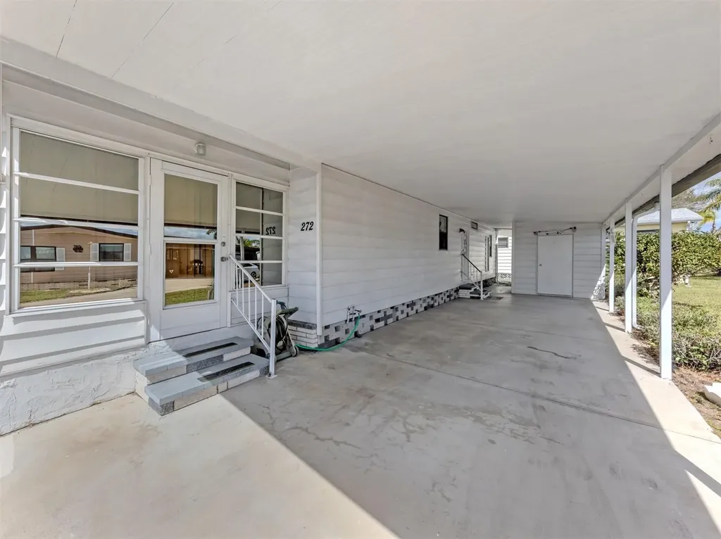 272 Captains Court North Port FL 34287