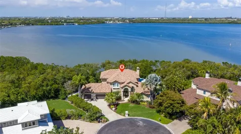 1285 Gasparilla Drive NE St Petersburg FL 33702