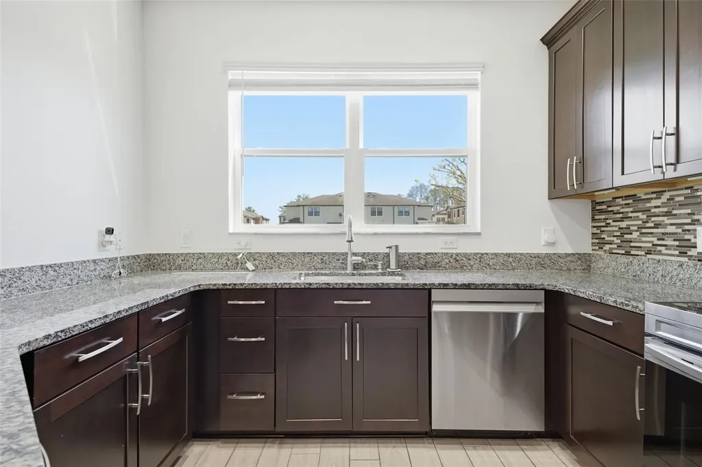 11539 Crowned Sparrow Lane Tampa FL 33626