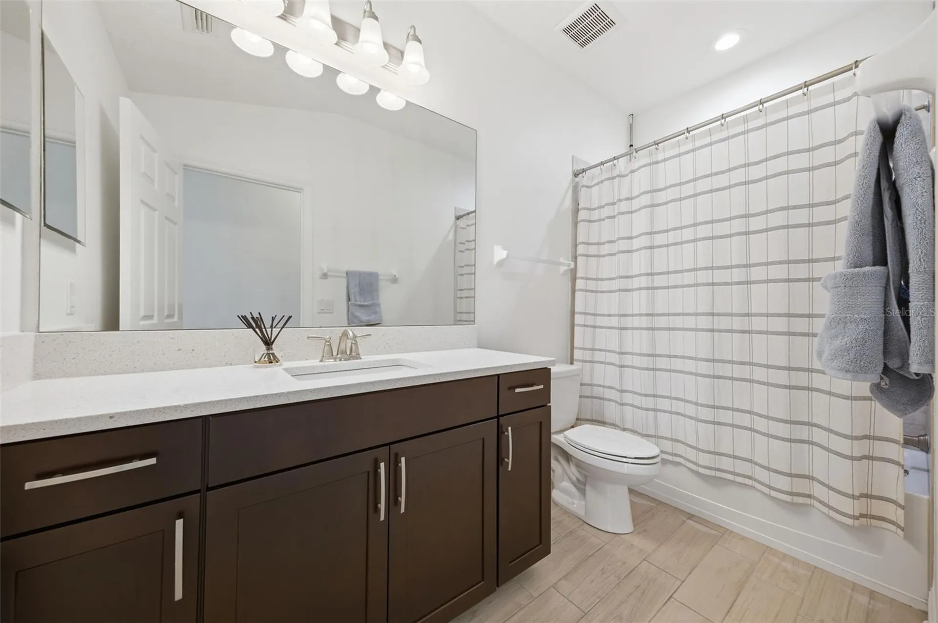 11539 Crowned Sparrow Lane Tampa FL 33626