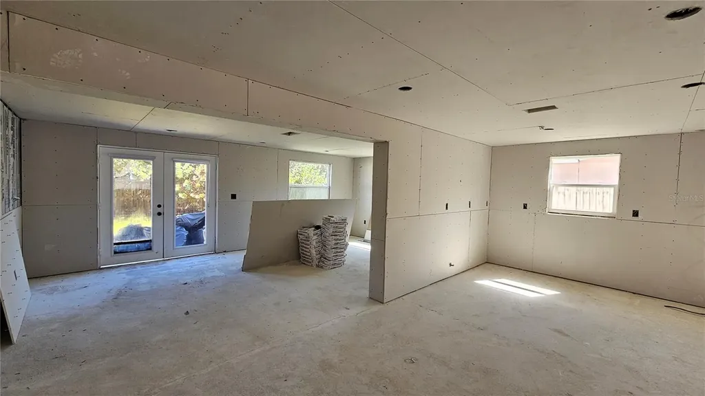 5519 Denver Street NE St Petersburg FL 33703