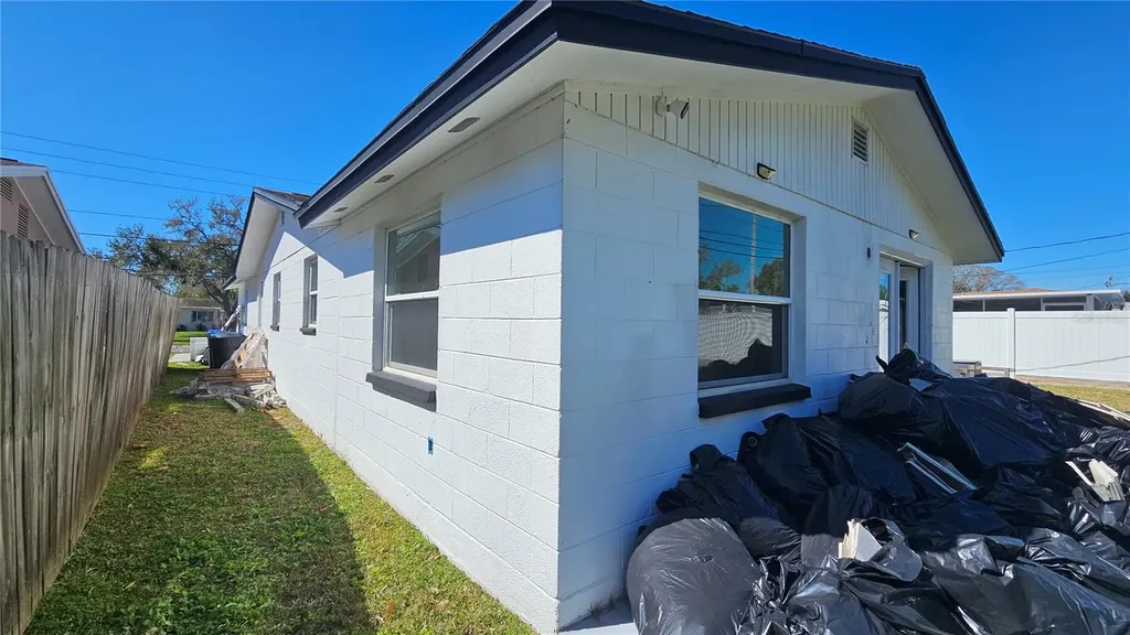 5519 Denver Street NE St Petersburg FL 33703