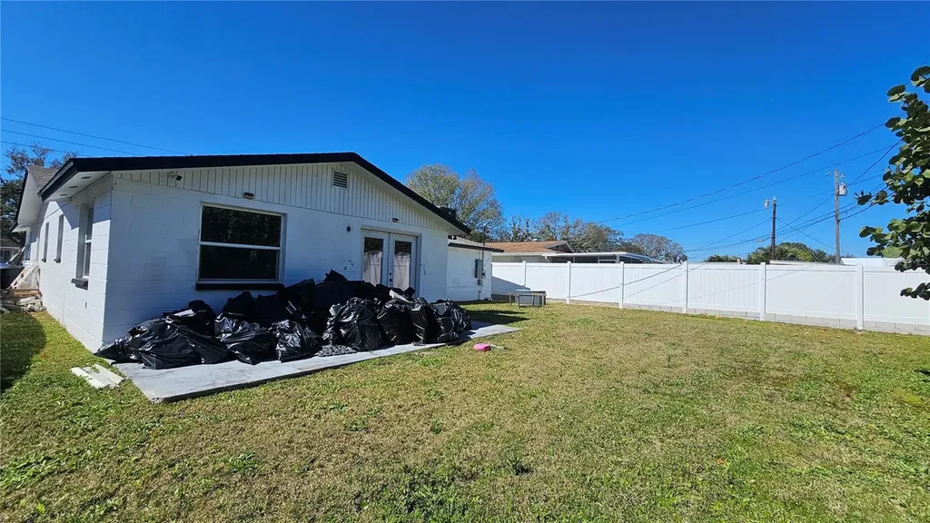 5519 Denver Street NE St Petersburg FL 33703