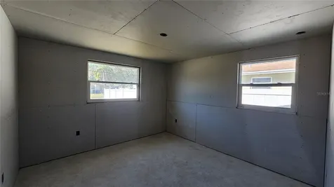 5519 Denver Street NE St Petersburg FL 33703