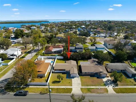5519 Denver Street NE St Petersburg FL 33703