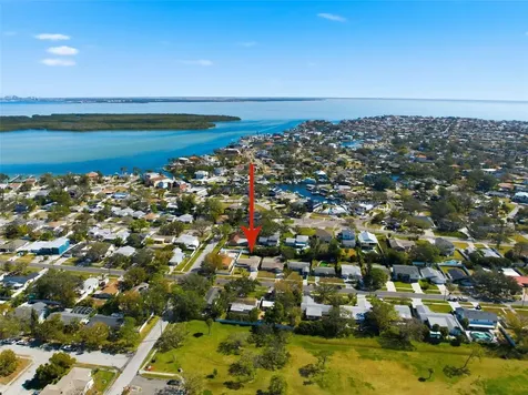 5519 Denver Street NE St Petersburg FL 33703