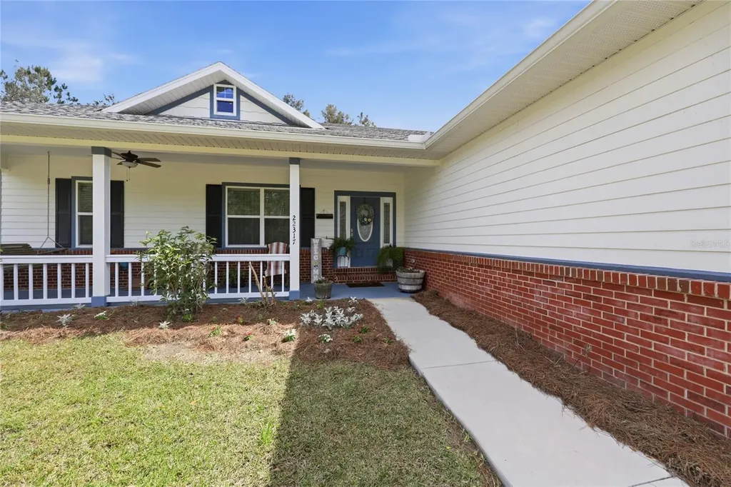 22317 NW 188th Street High Springs FL 32643
