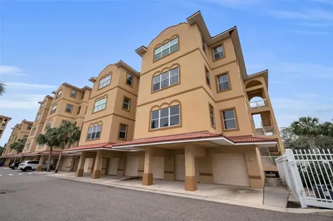 606 Wells Court Clearwater FL 33756