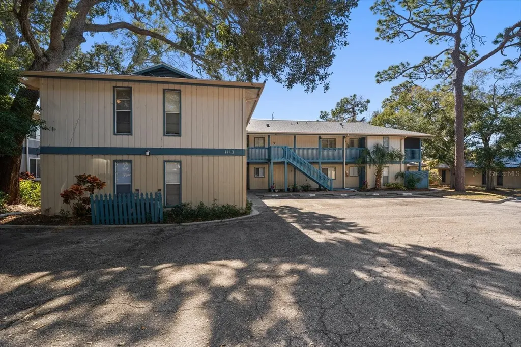 1113 Ohio Avenue Dunedin FL 34698
