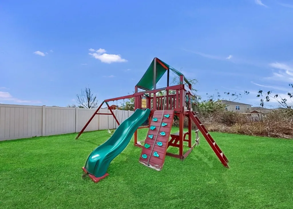 8105 Rothbury Hills Place Gibsonton FL 33534