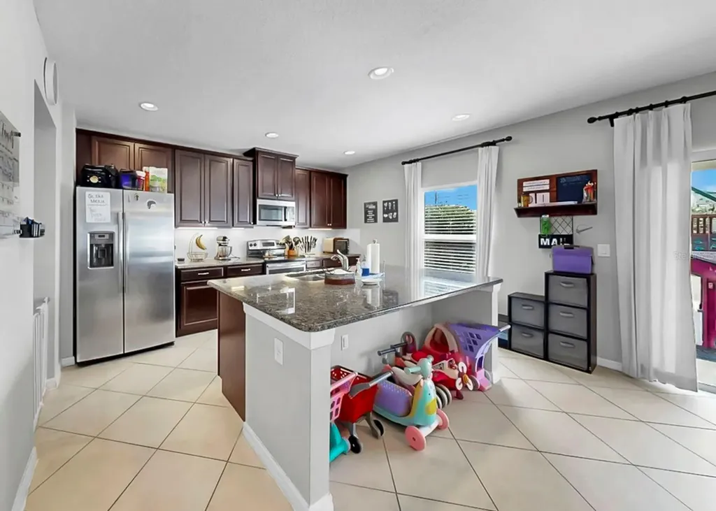 8105 Rothbury Hills Place Gibsonton FL 33534