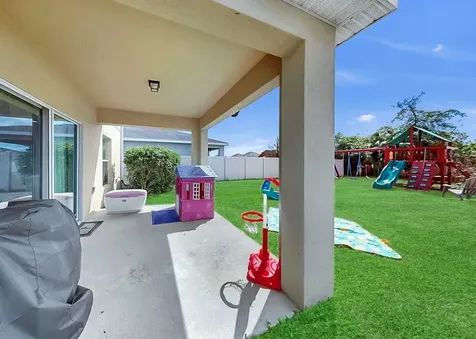 8105 Rothbury Hills Place Gibsonton FL 33534