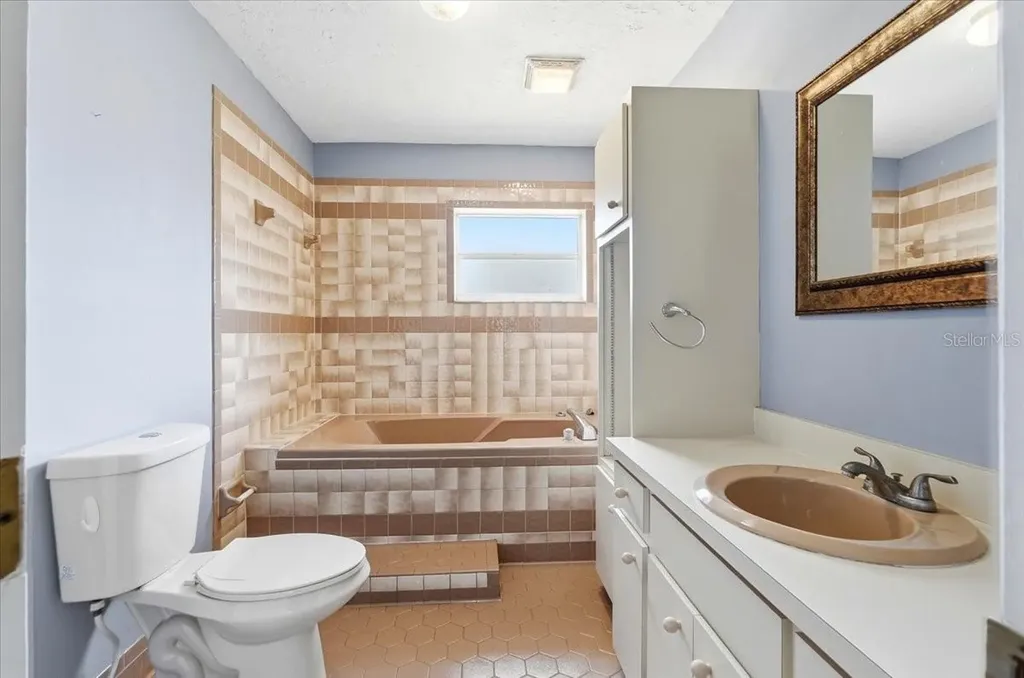 137 Highland Avenue Auburndale FL 33823