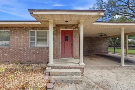 137 Highland Avenue Auburndale FL 33823