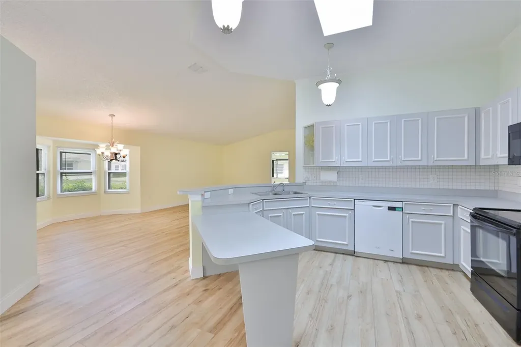 2411 Old Nantucket Court Sun City Center FL 33573