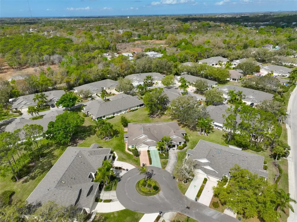 2411 Old Nantucket Court Sun City Center FL 33573