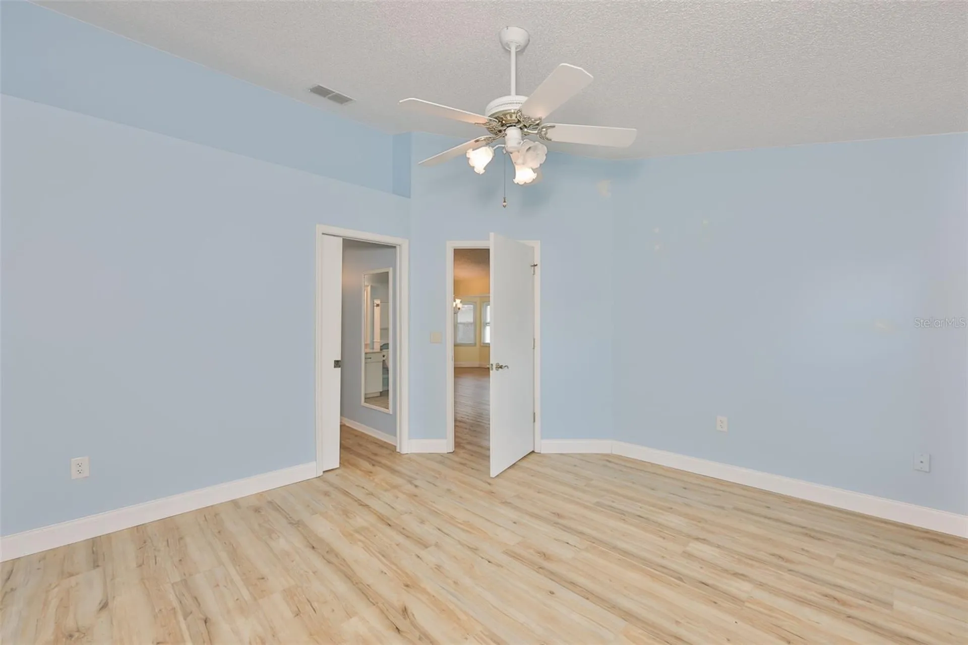 2411 Old Nantucket Court Sun City Center FL 33573