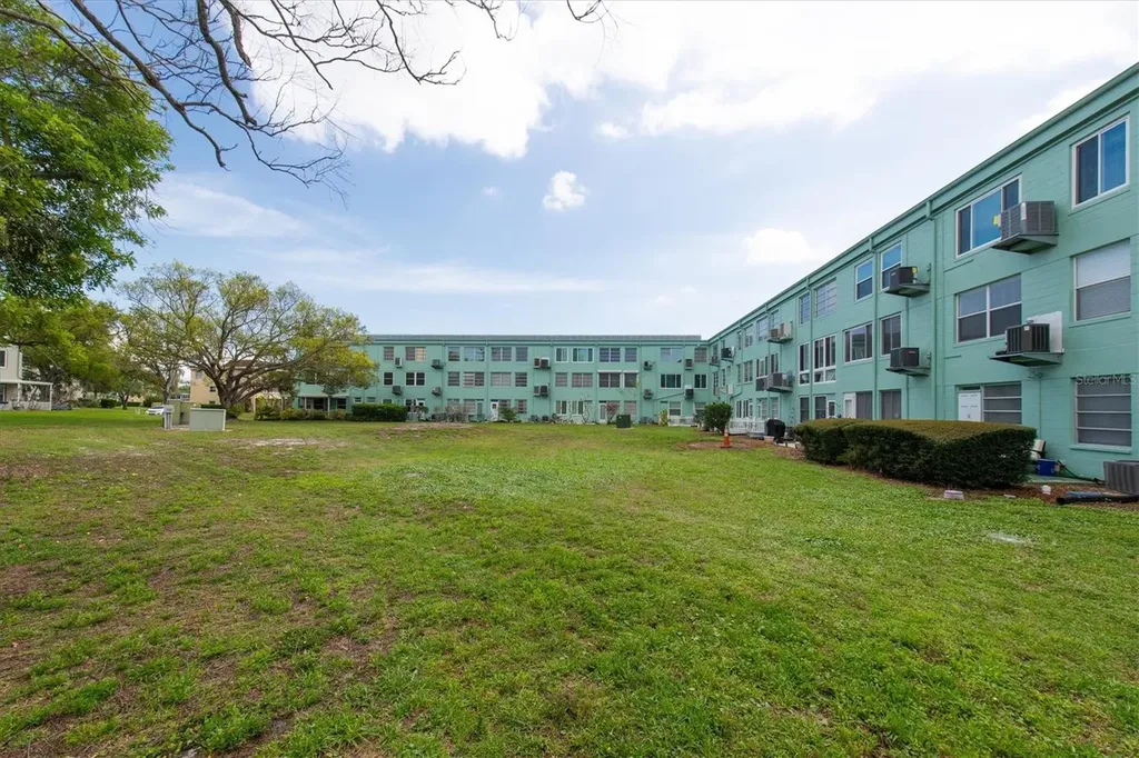 2043 Denmark Street Clearwater FL 33763