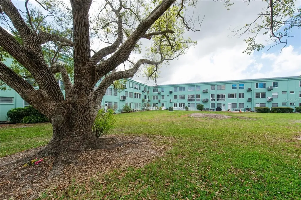 2043 Denmark Street Clearwater FL 33763