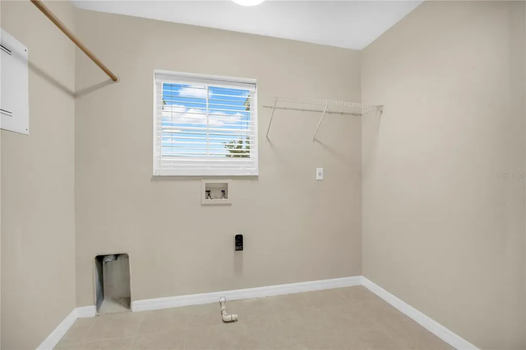 2615 Lakemoor Drive Orlando FL 32828