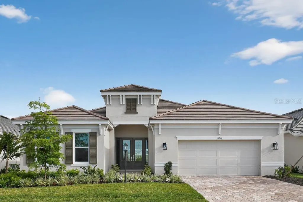 15246 Contenta Loop Bradenton FL 34211