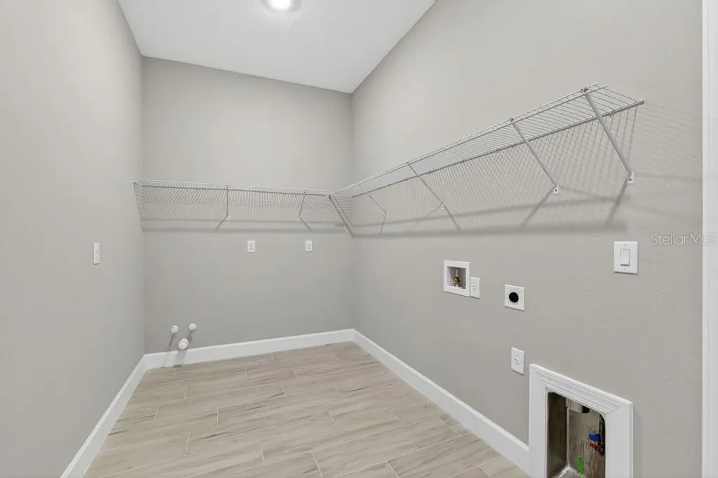 15246 Contenta Loop Bradenton FL 34211