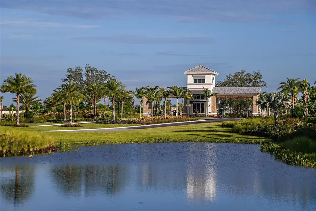 15246 Contenta Loop Bradenton FL 34211