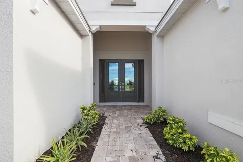 15246 Contenta Loop Bradenton FL 34211