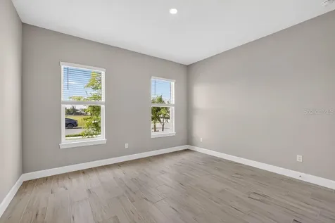15246 Contenta Loop Bradenton FL 34211