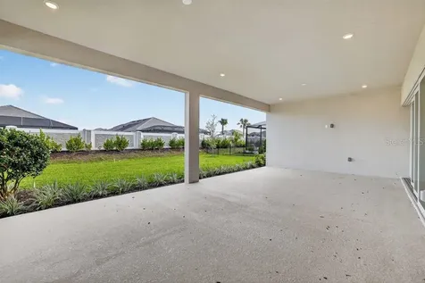15246 Contenta Loop Bradenton FL 34211