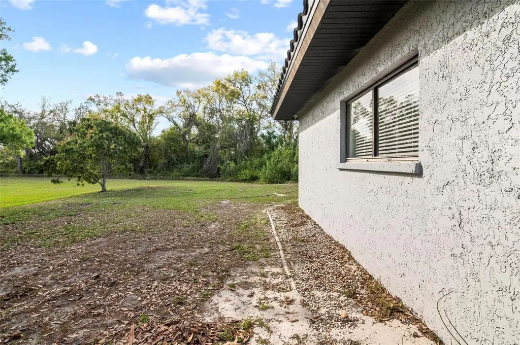 6110 Ninth Avenue Circle NE Bradenton FL 34212