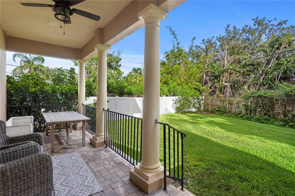 131 Miramar Boulevard NE St Petersburg FL 33704