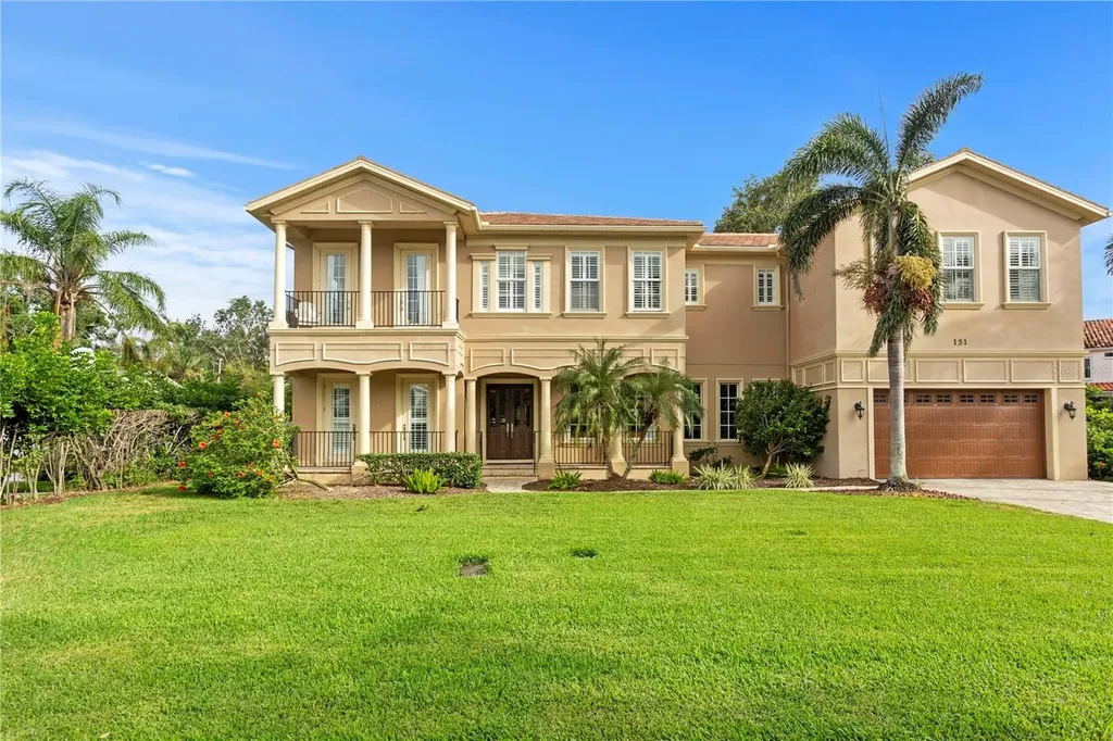 131 Miramar Boulevard NE St Petersburg FL 33704
