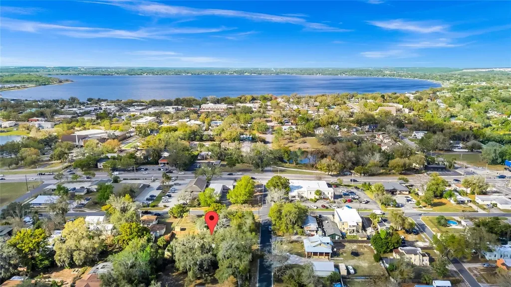 1244 Lake Avenue Clermont FL 34711