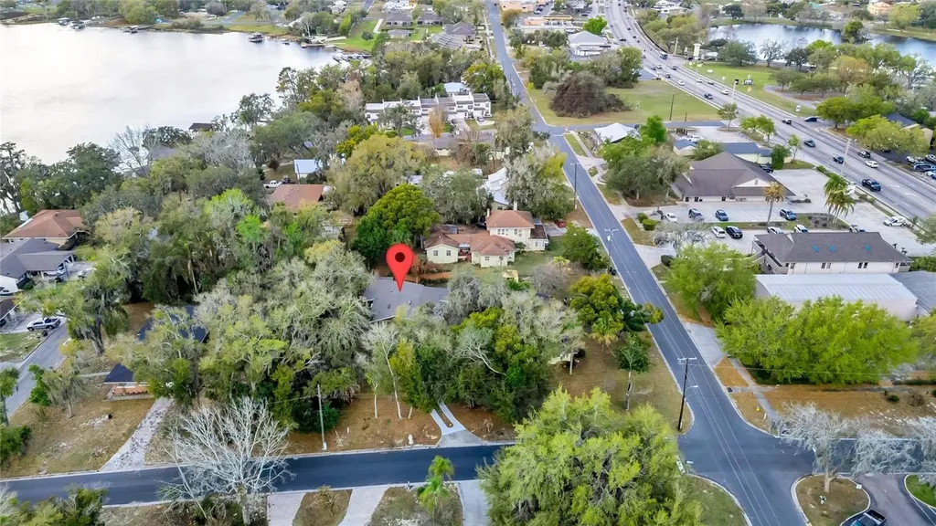 1244 Lake Avenue Clermont FL 34711