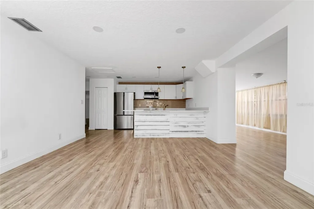 1244 Lake Avenue Clermont FL 34711