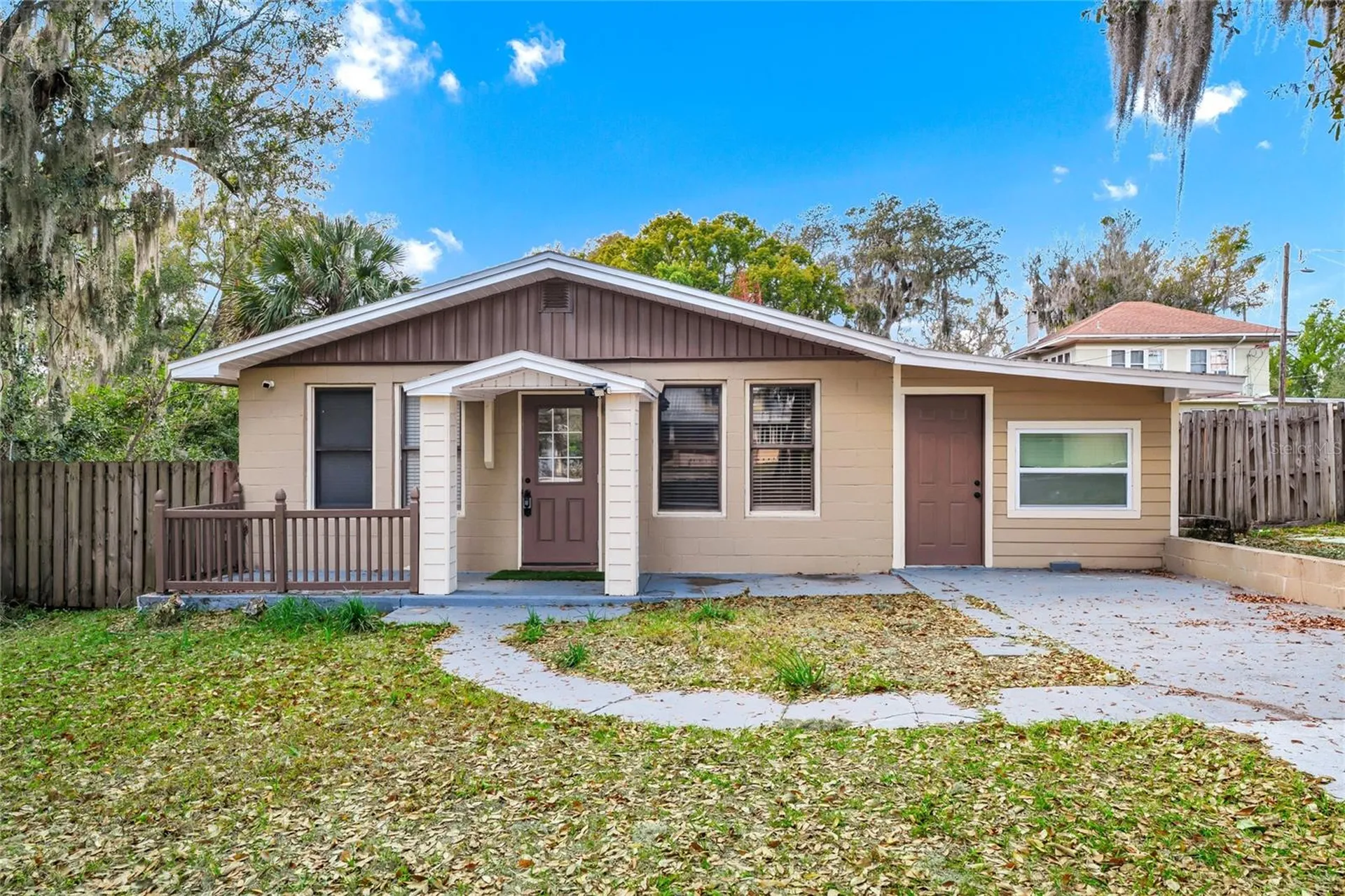 1244 Lake Avenue Clermont FL 34711
