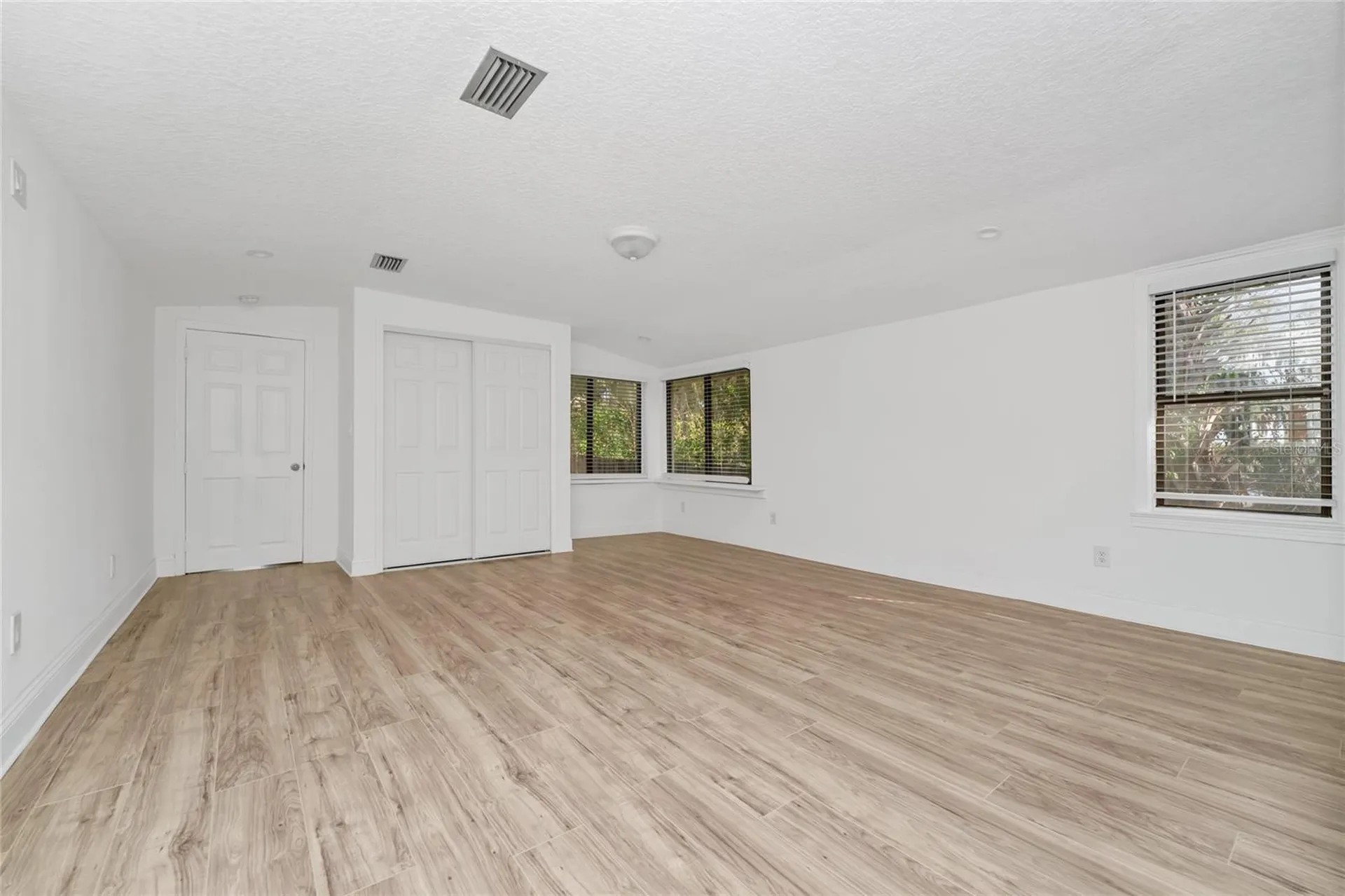 1244 Lake Avenue Clermont FL 34711