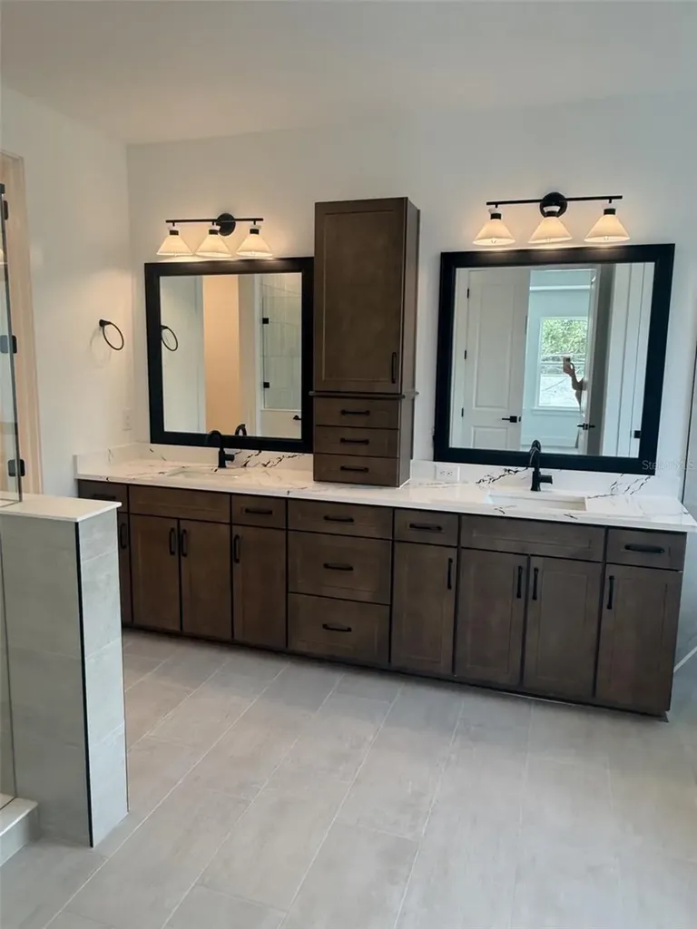 3601 E Tampa Circle Tampa FL 33629