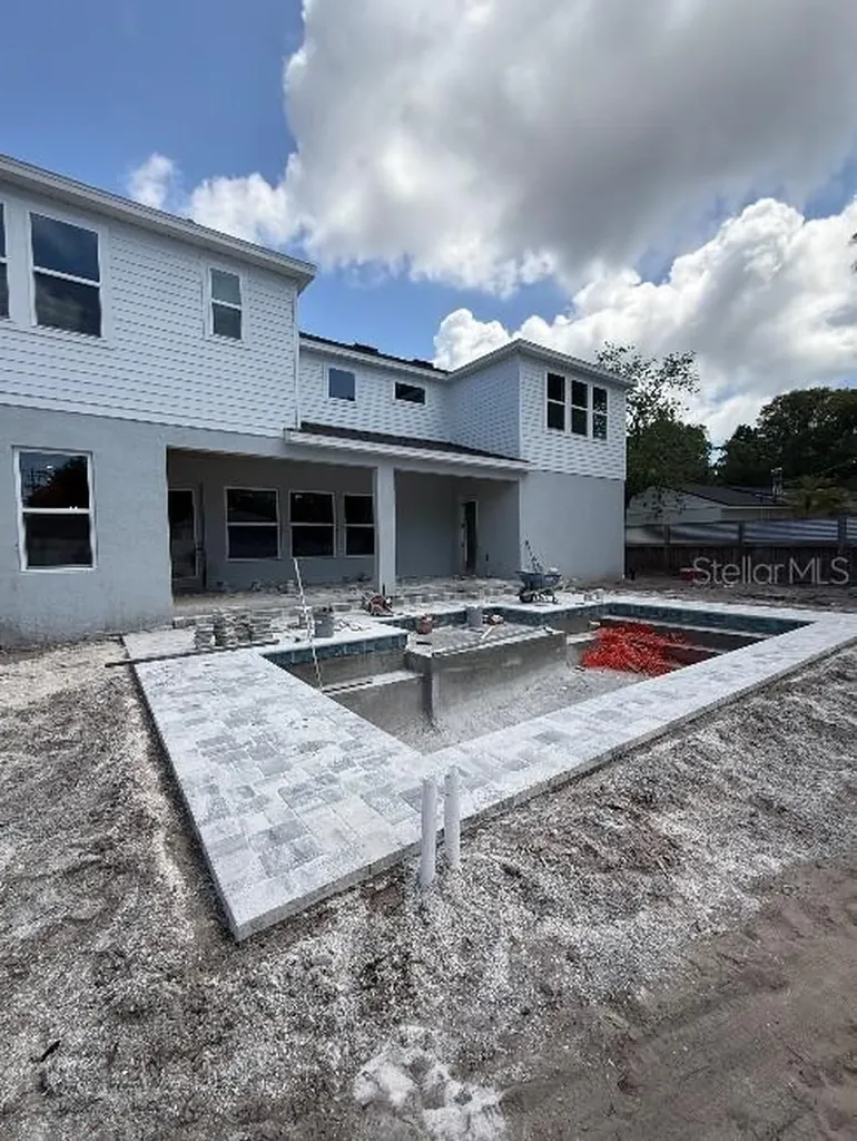 3601 E Tampa Circle Tampa FL 33629