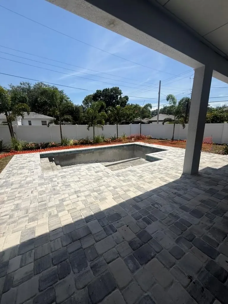 3601 E Tampa Circle Tampa FL 33629