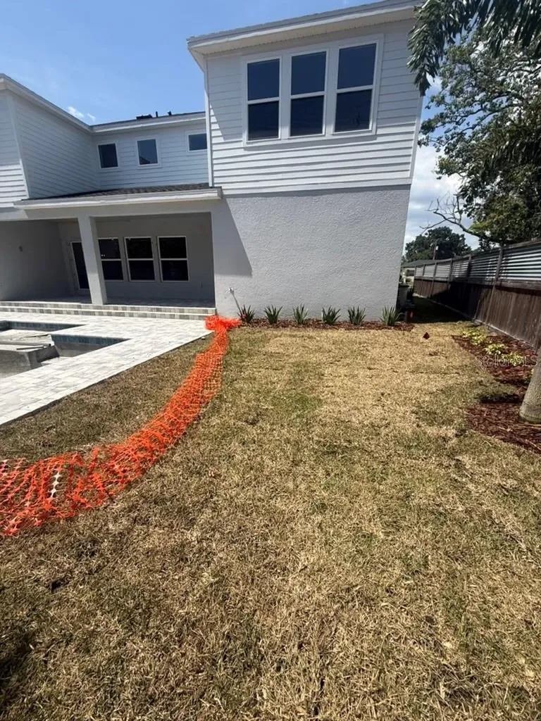 3601 E Tampa Circle Tampa FL 33629