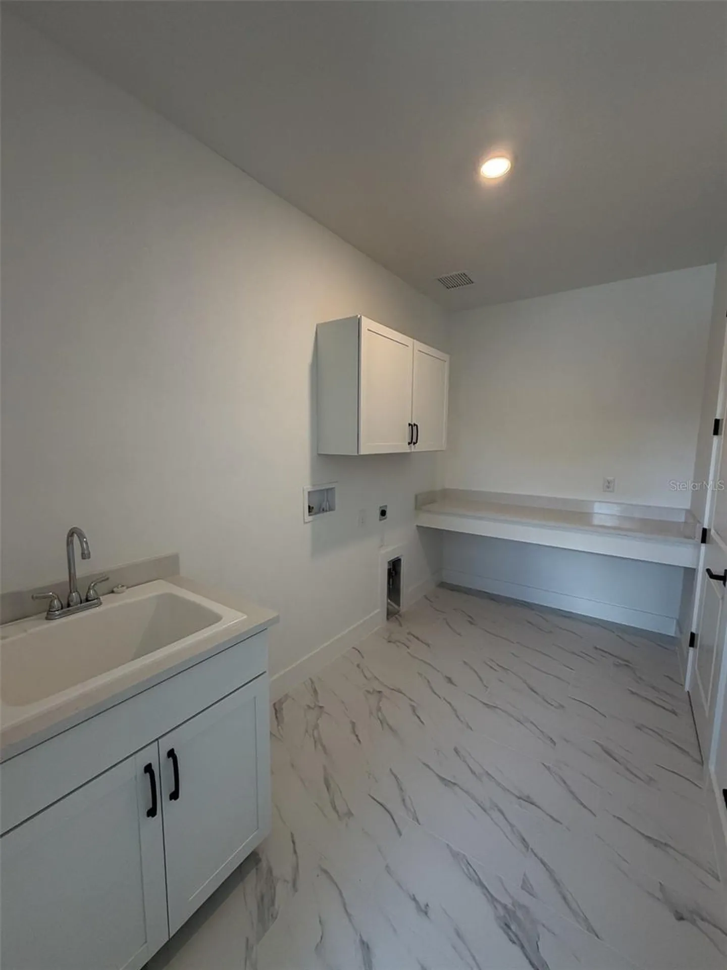 3601 E Tampa Circle Tampa FL 33629