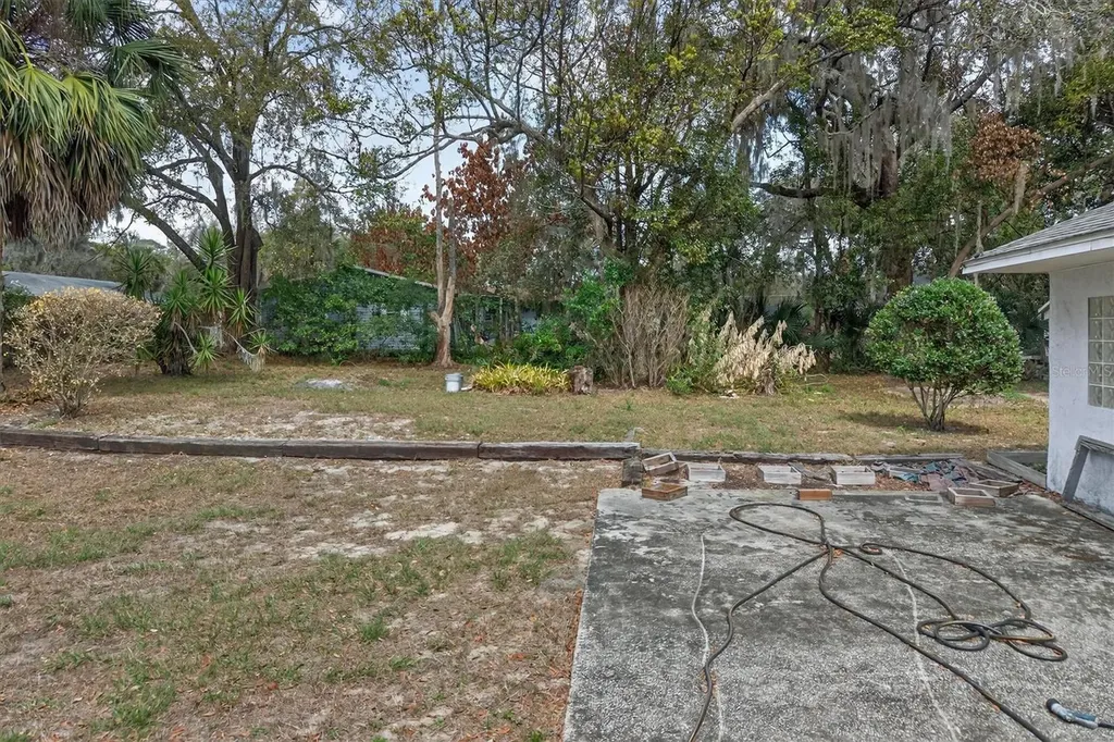 1109 E 8th Avenue Mount Dora FL 32757