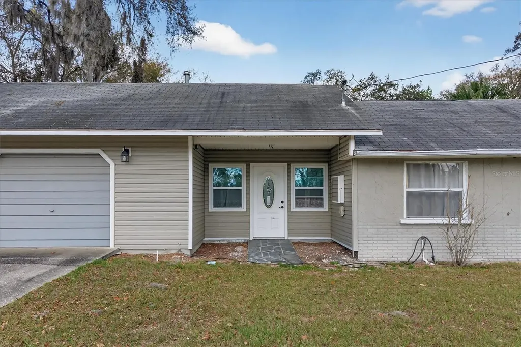 1109 E 8th Avenue Mount Dora FL 32757