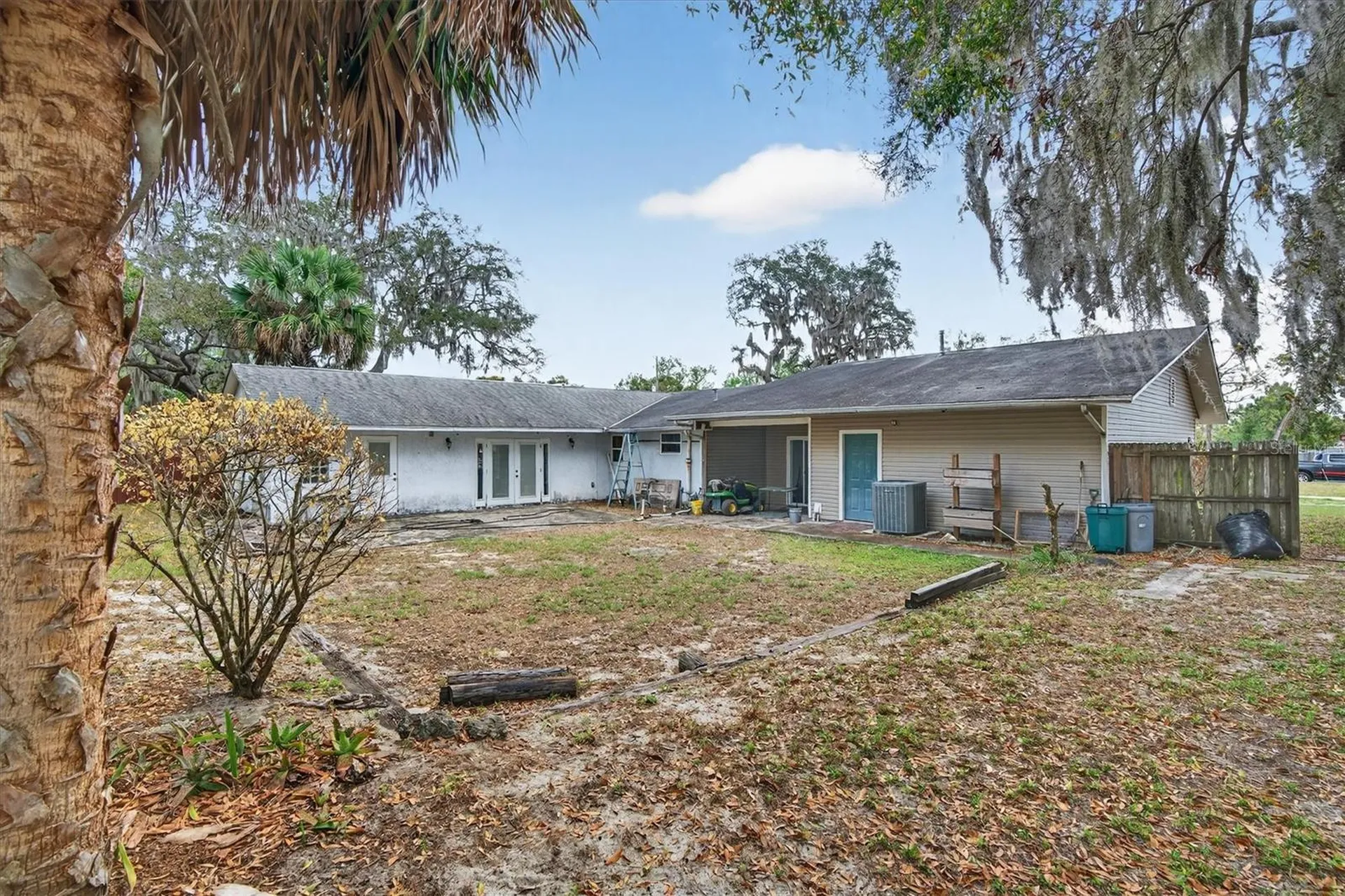 1109 E 8th Avenue Mount Dora FL 32757