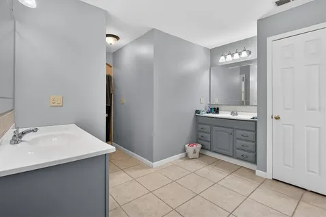 1109 E 8th Avenue Mount Dora FL 32757