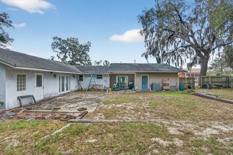 1109 E 8th Avenue Mount Dora FL 32757
