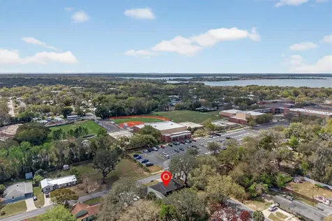 1109 E 8th Avenue Mount Dora FL 32757